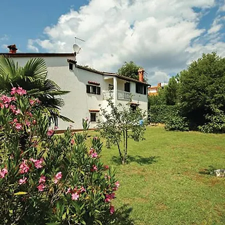 Hrastova V Porec