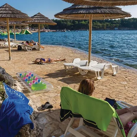 Hrastova V Porec